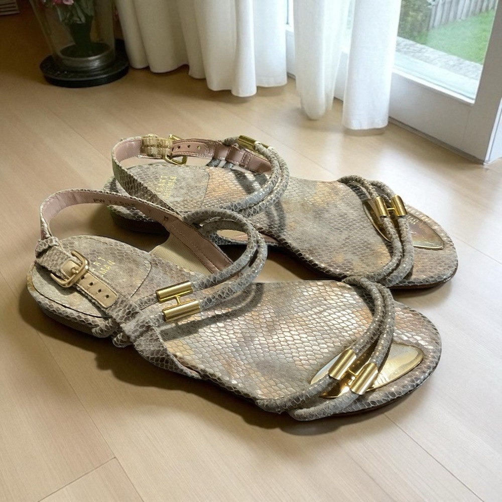 Stuart Weitzman "rolldown" lead serpent sandals‎ size 7 Flat Strappy Snake Print